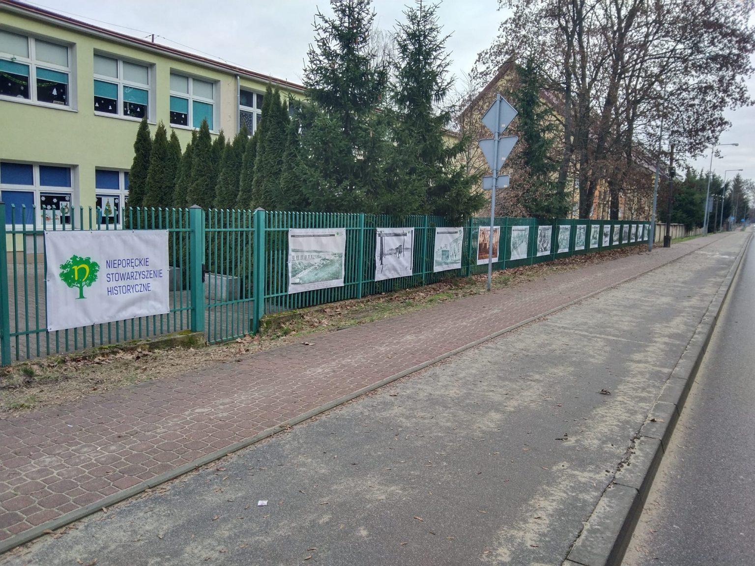 Historyczne zdjęcia w Białobrzegach – Nieporęckie Stowarzyszenie